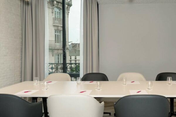 12-SCENEO BOURGOGNE-REALISATION-HOTEL ALOFT