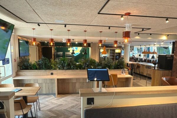 10-THE WALL HOTEL URBAN AIX LES BAINS SCENEO PACA